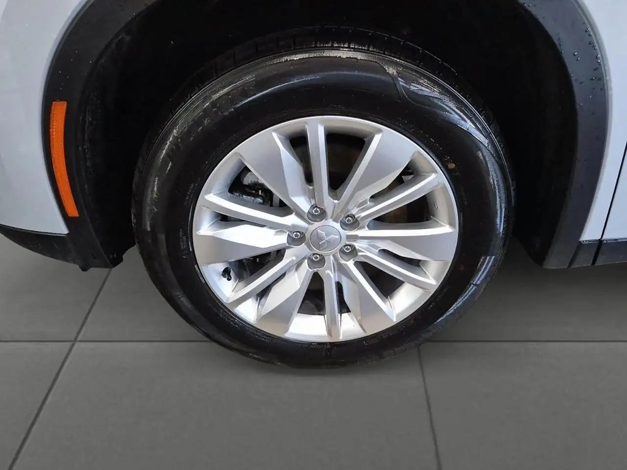 Mitsubishi Outlander снимка Mitsubishi Outlander