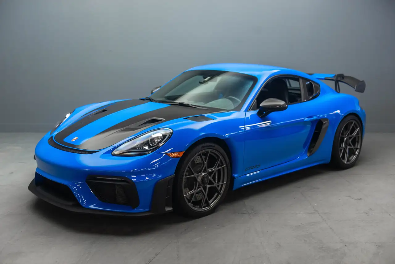 2023 Porsche 718 Cayman