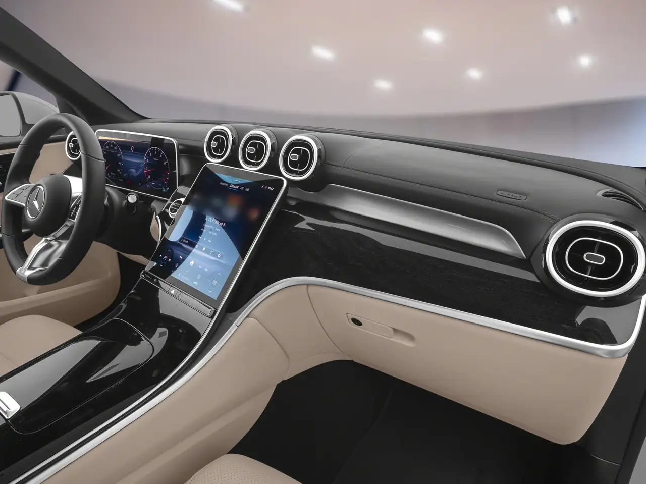 Mercedes-Benz GLC fotografie Mercedes-Benz GLC