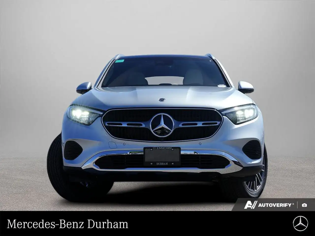 Mercedes-Benz GLC снимка Mercedes-Benz GLC
