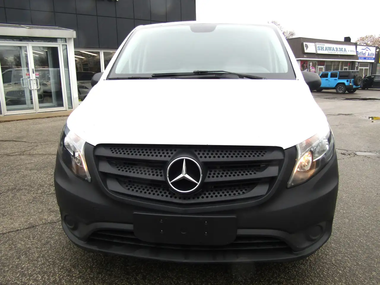 Mercedes-Benz Metris Cargo Van снимка Mercedes-Benz Metris Cargo Van