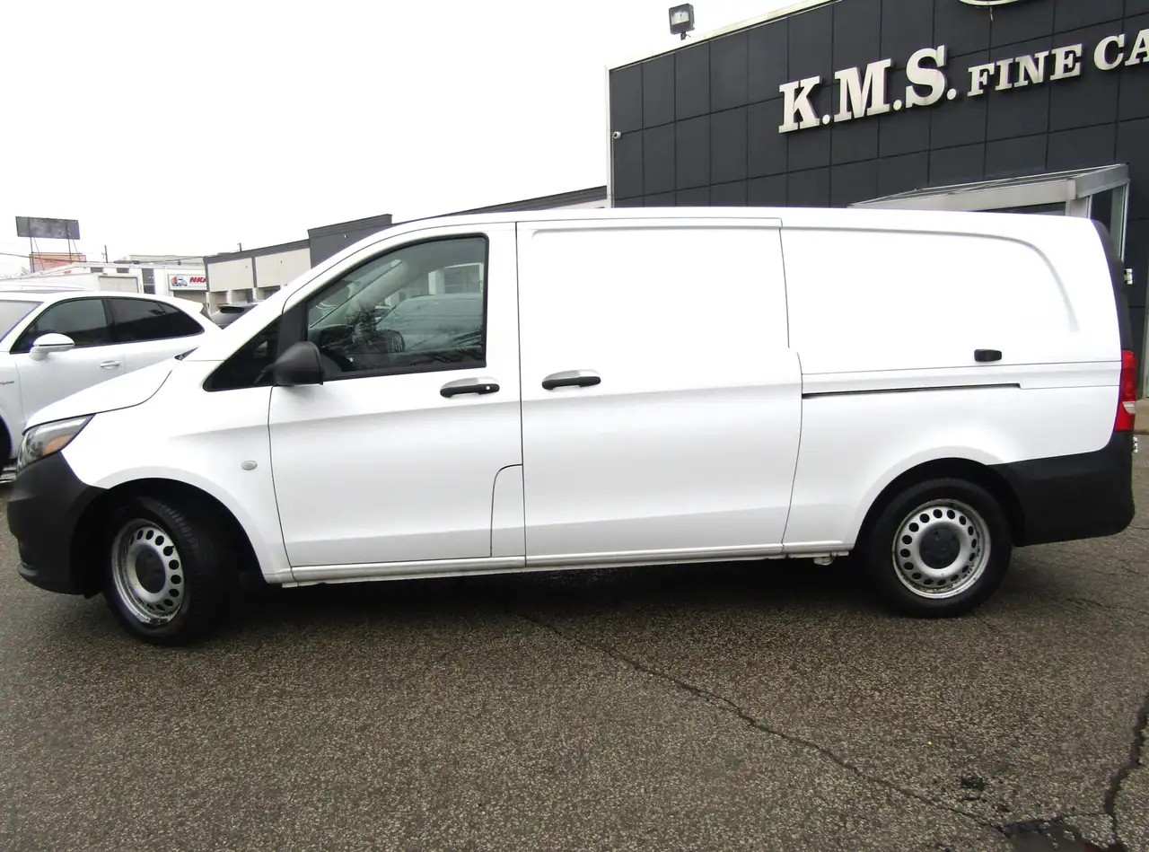 Mercedes-Benz Metris Cargo Van снимка Mercedes-Benz Metris Cargo Van
