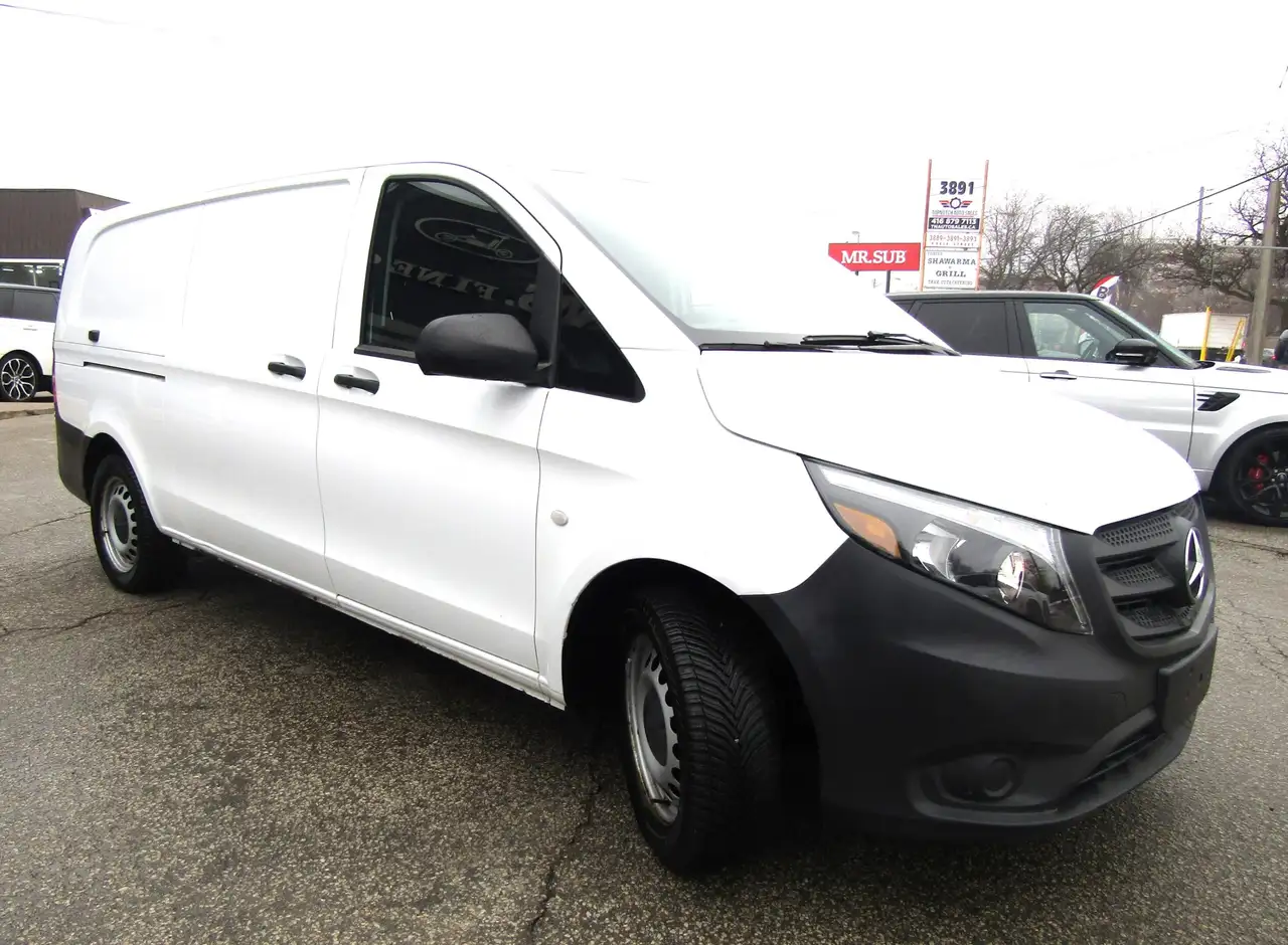 Mercedes-Benz Metris Cargo Van снимка Mercedes-Benz Metris Cargo Van