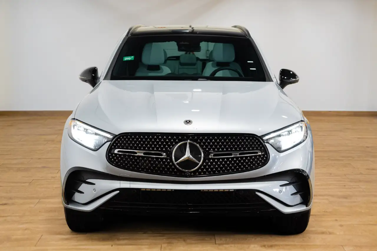 Mercedes-Benz GLC снимка Mercedes-Benz GLC
