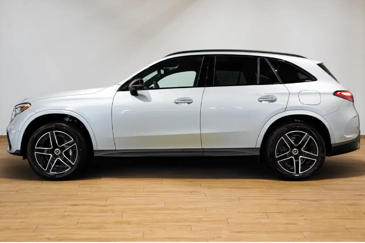 Mercedes-Benz GLC снимка Mercedes-Benz GLC