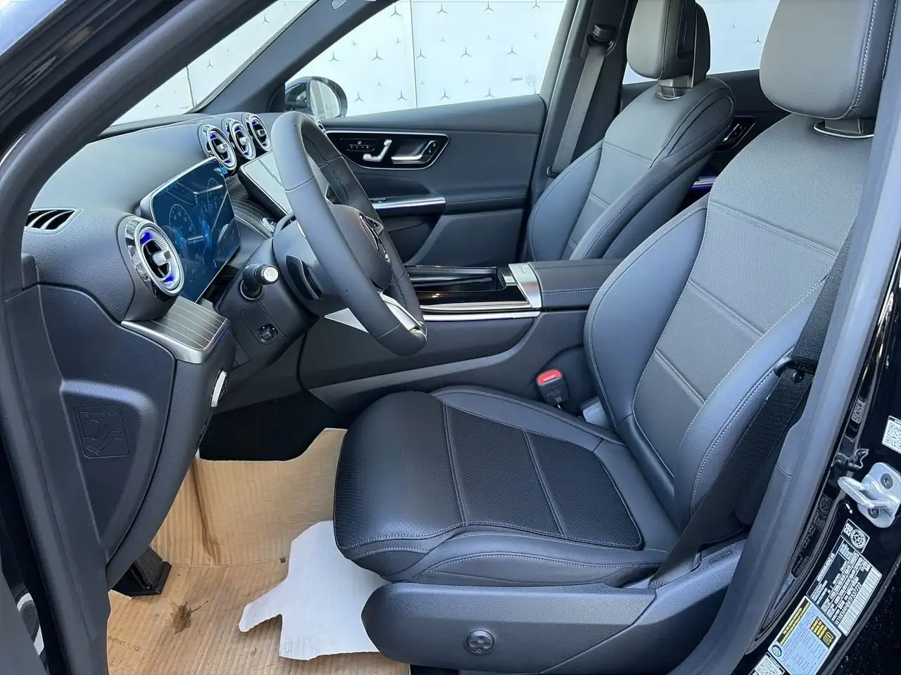 Mercedes-Benz GLC снимка Mercedes-Benz GLC