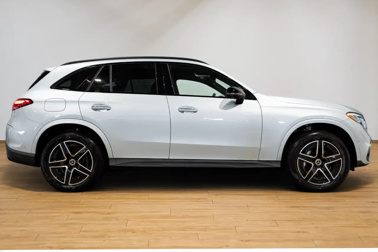 Mercedes-Benz GLC снимка Mercedes-Benz GLC