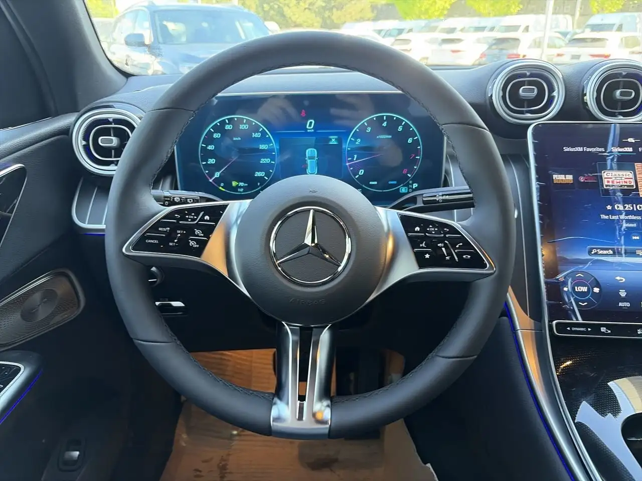 Mercedes-Benz GLC снимка Mercedes-Benz GLC