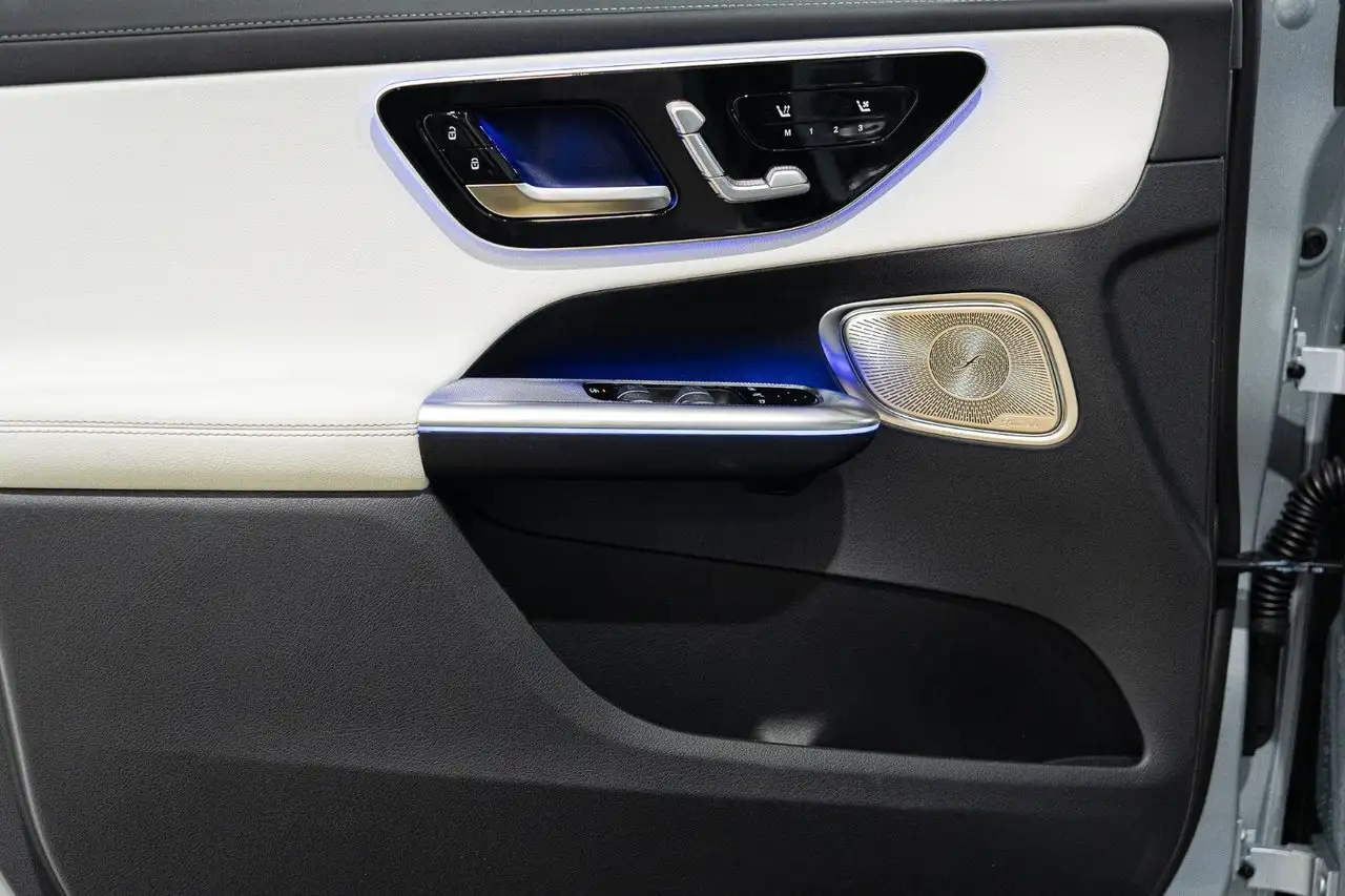 Mercedes-Benz GLC снимка Mercedes-Benz GLC