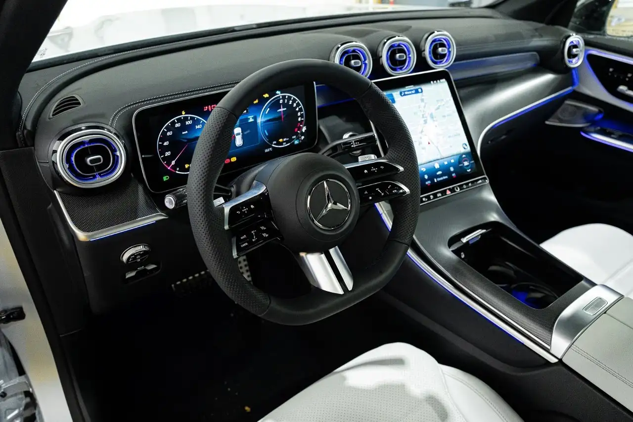 Mercedes-Benz GLC снимка Mercedes-Benz GLC
