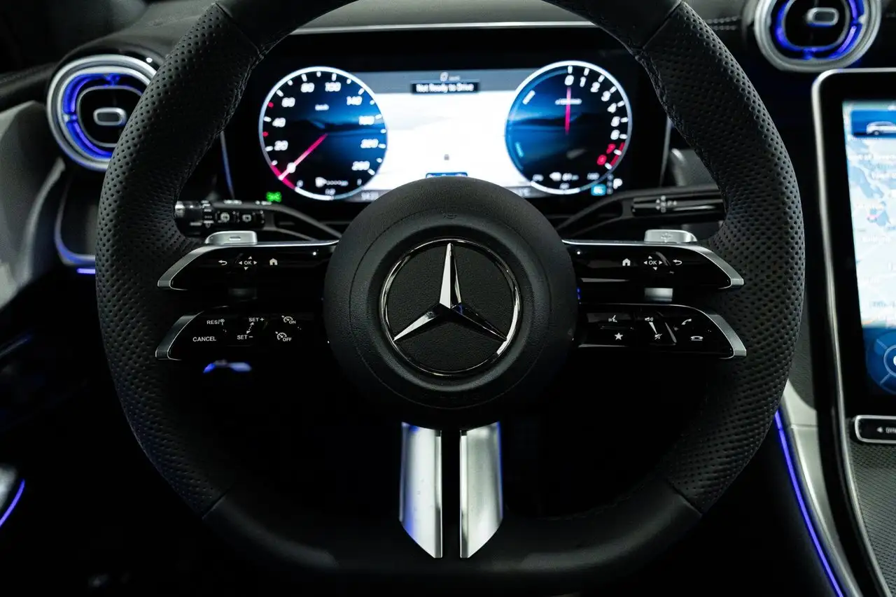 Mercedes-Benz GLC снимка Mercedes-Benz GLC