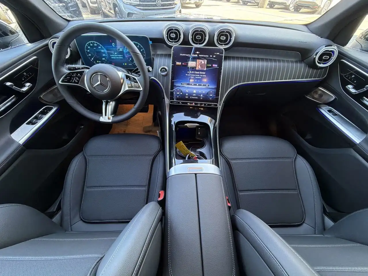 Mercedes-Benz GLC снимка Mercedes-Benz GLC