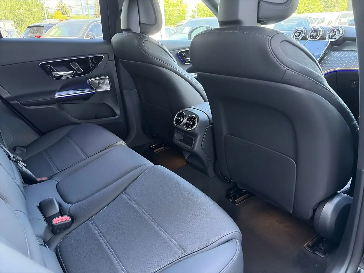 Mercedes-Benz GLC снимка Mercedes-Benz GLC