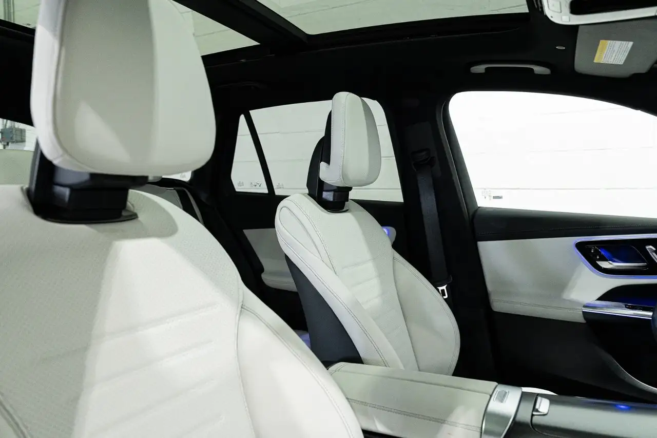 Mercedes-Benz GLC снимка Mercedes-Benz GLC