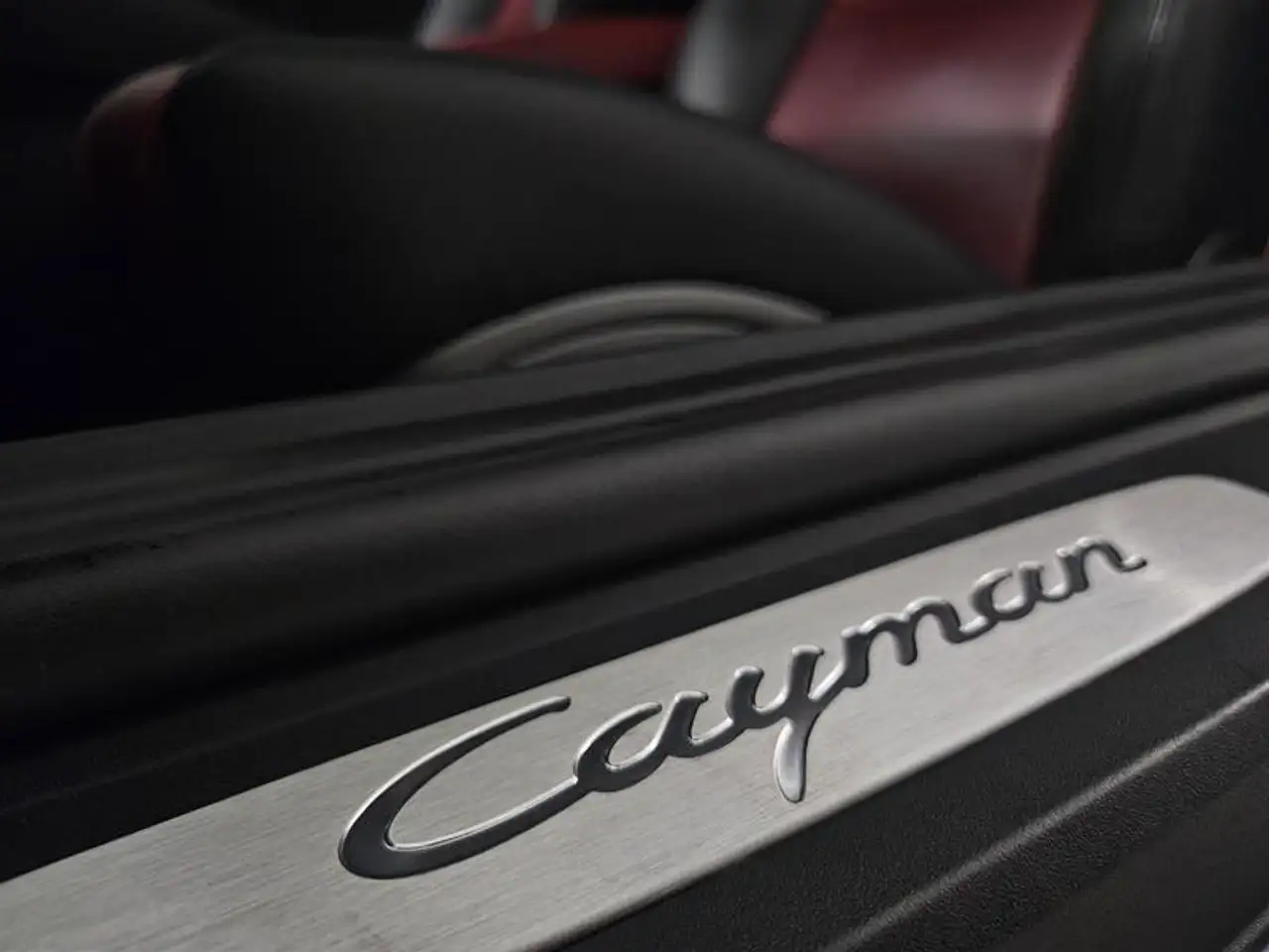 Porsche 718 Cayman снимка Porsche 718 Cayman