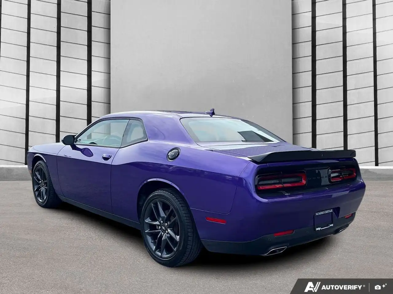 Dodge Challenger снимка Dodge Challenger