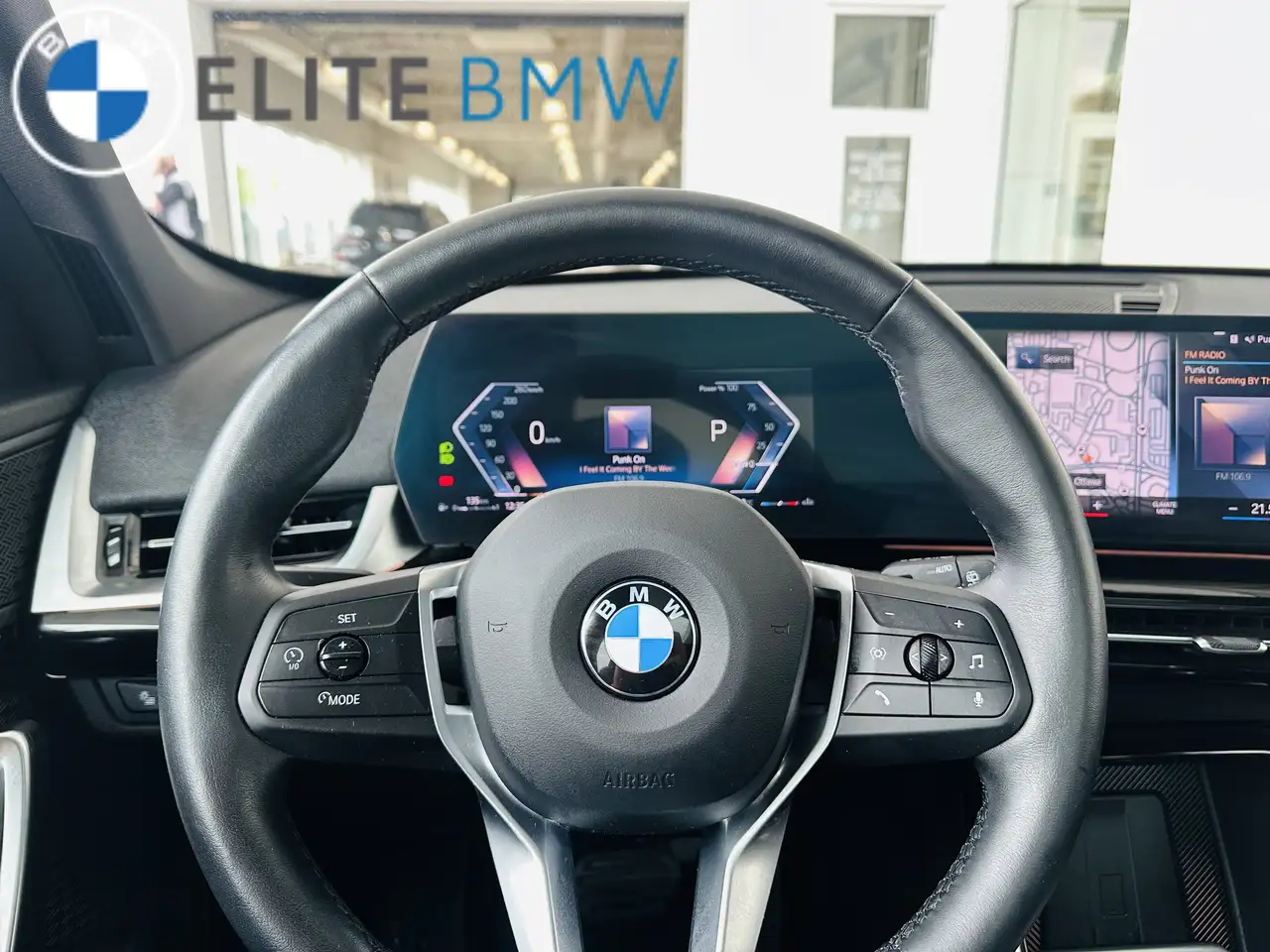 BMW X1 photo BMW X1