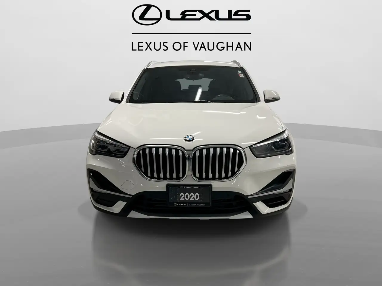 BMW X1 снимка BMW X1