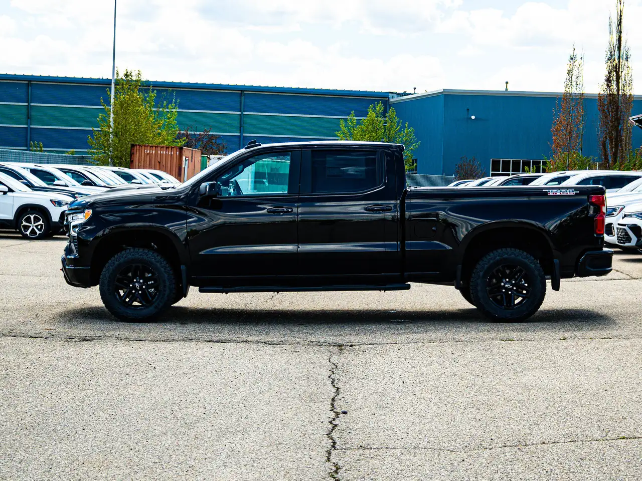Chevrolet Silverado 1500 photo Chevrolet Silverado 1500