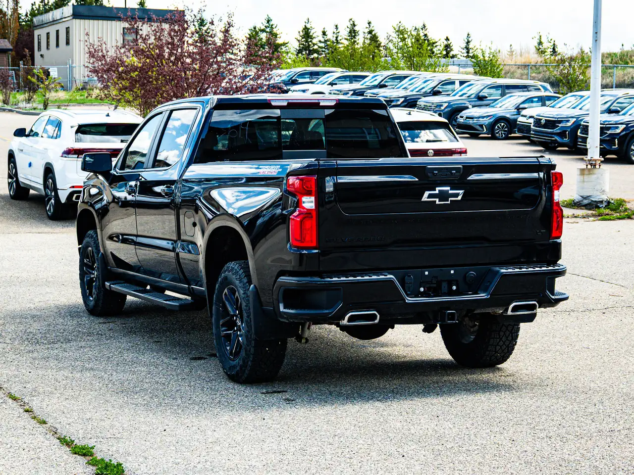 Chevrolet Silverado 1500 photo Chevrolet Silverado 1500
