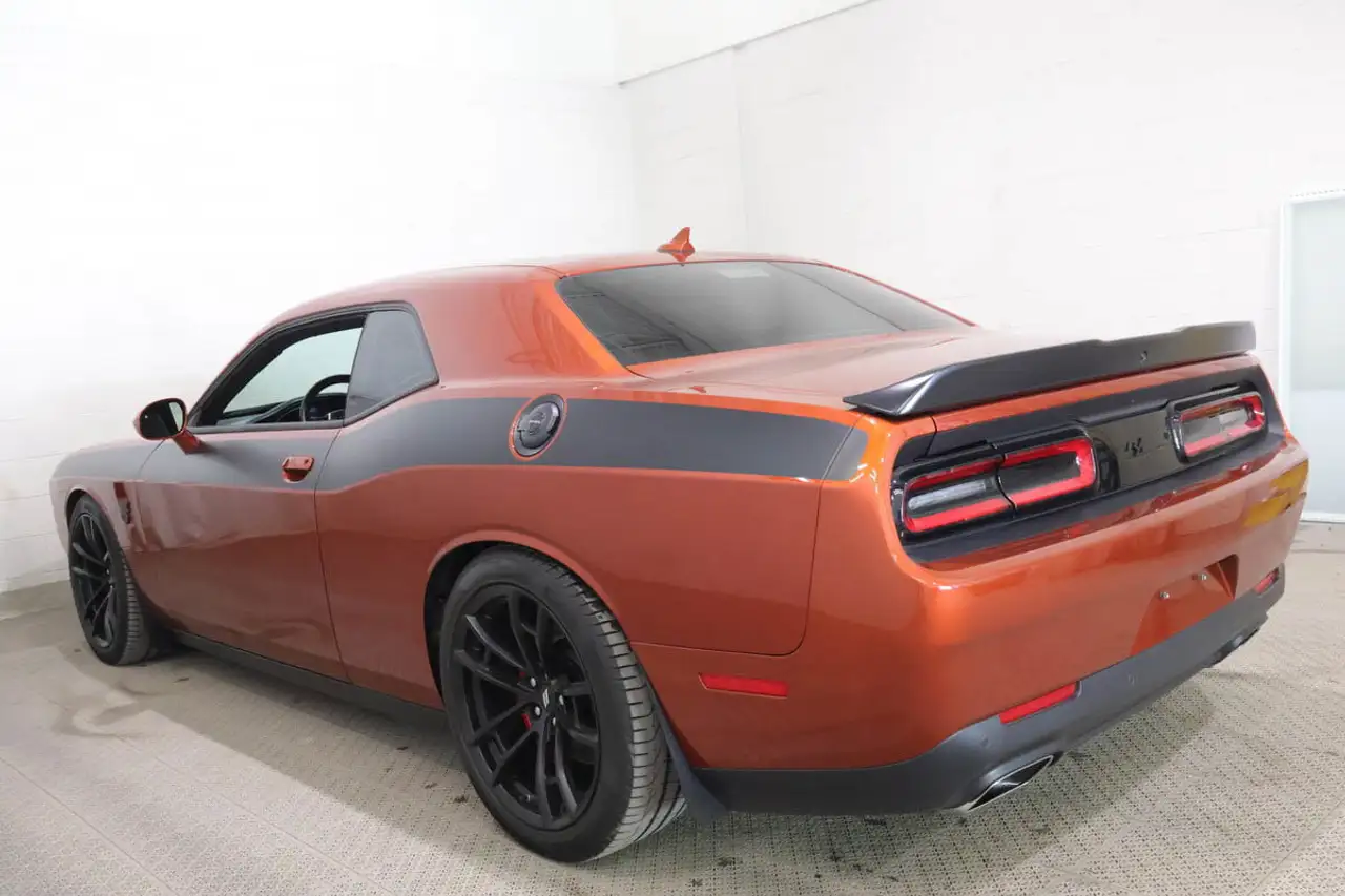 Dodge Challenger photo Dodge Challenger