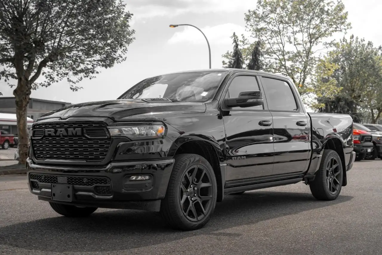 RAM 1500 снимка RAM 1500