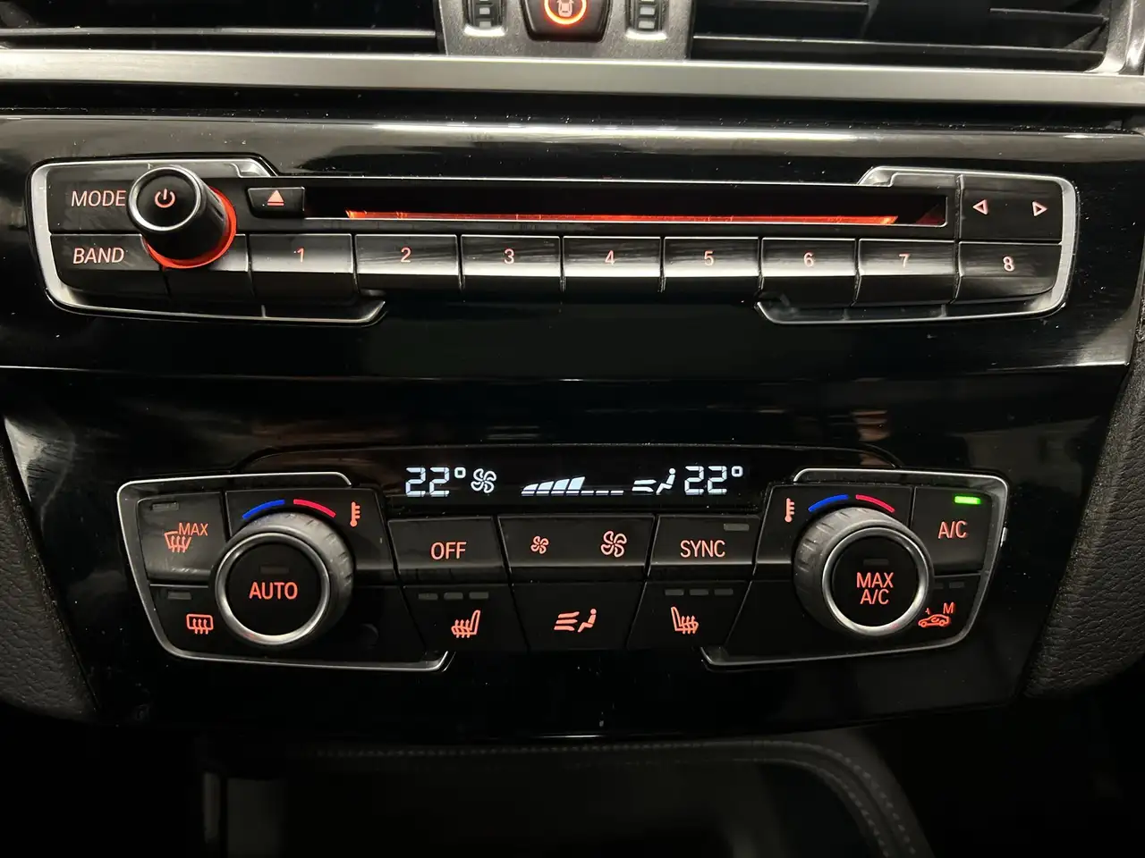 BMW X1 снимка BMW X1