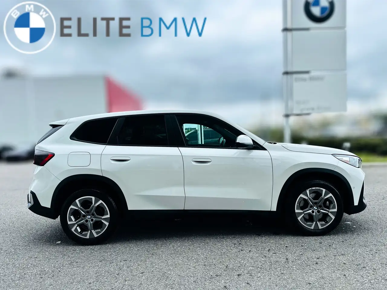 BMW X1 photo BMW X1