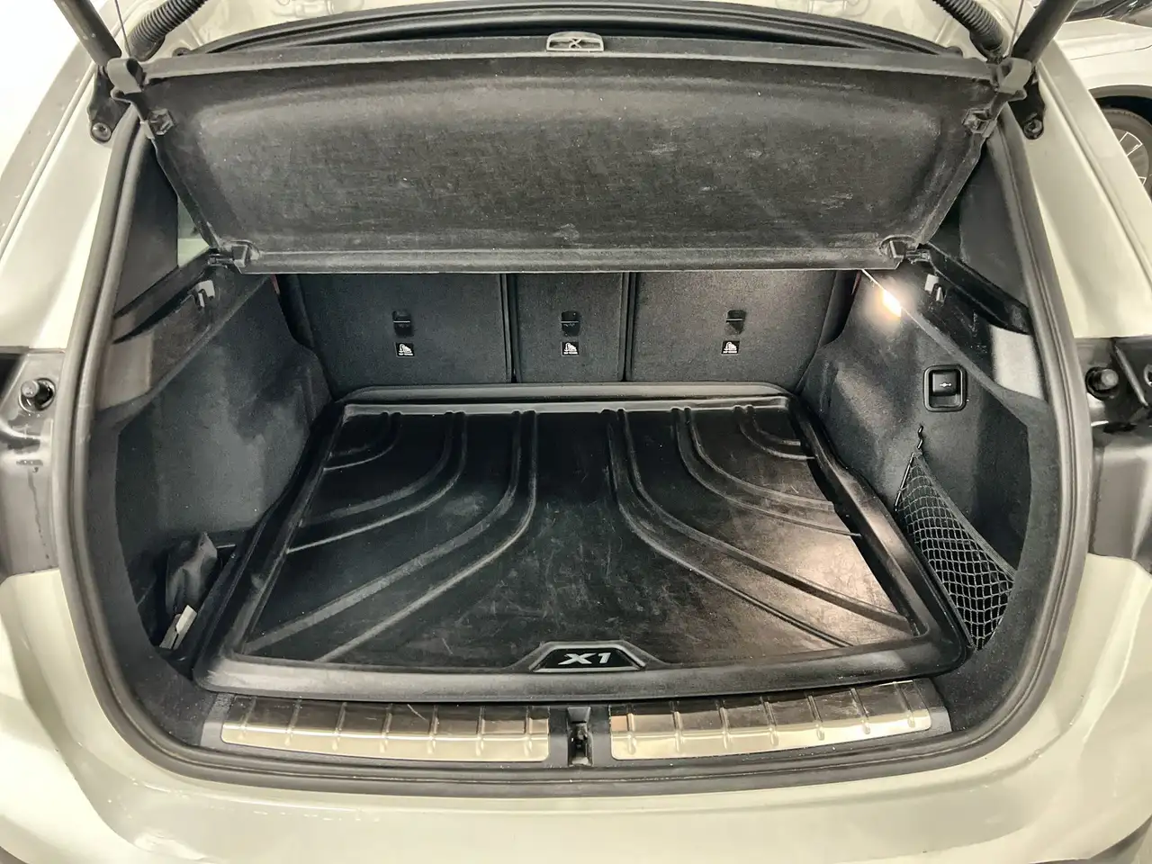 BMW X1 снимка BMW X1