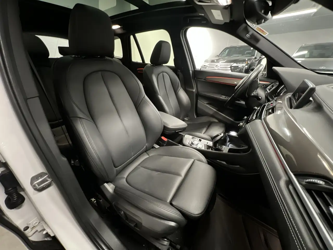 BMW X1 снимка BMW X1