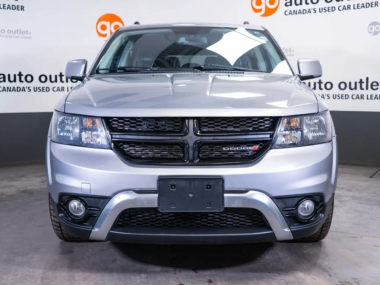 Dodge Journey снимка Dodge Journey
