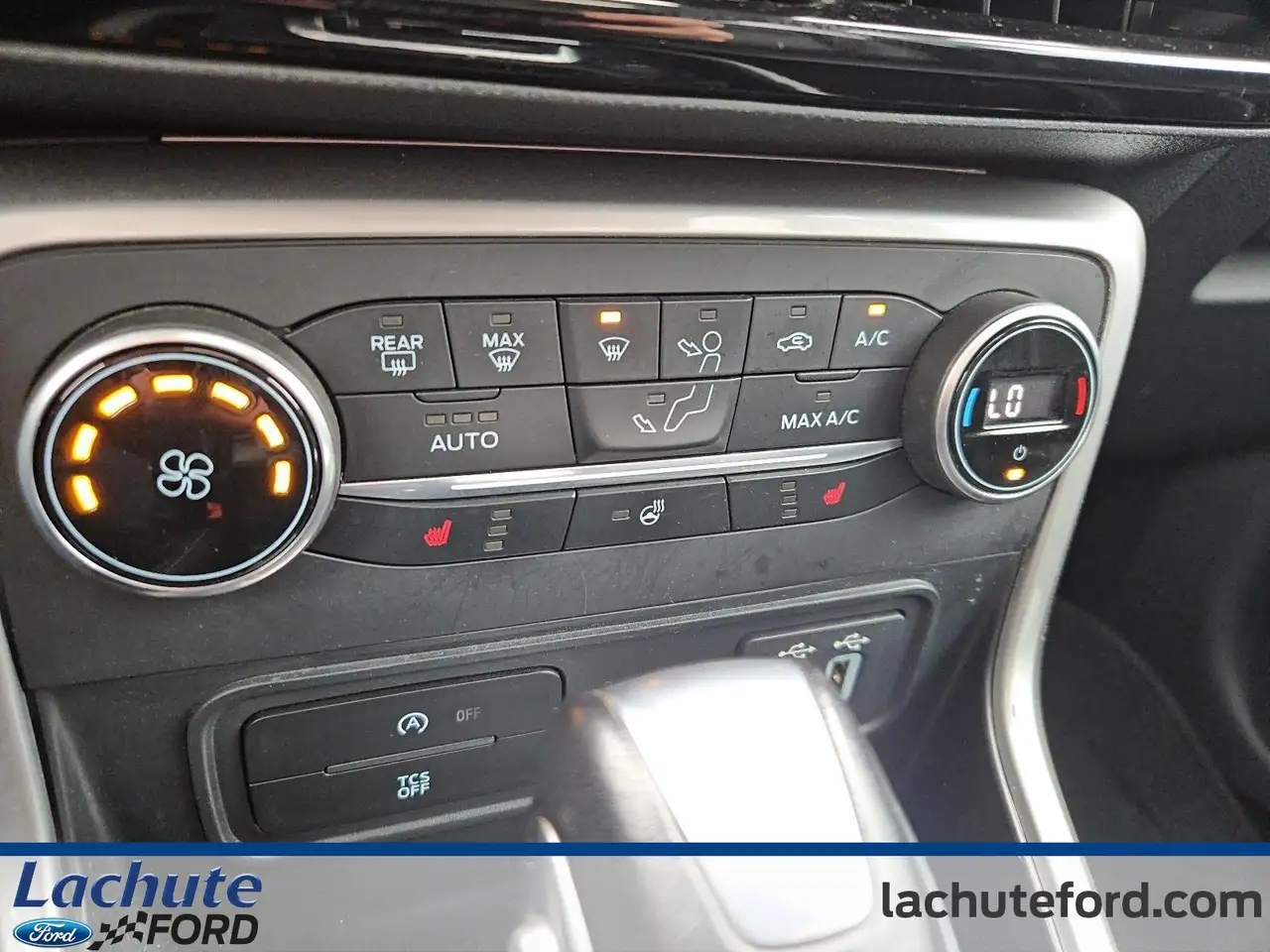Ford EcoSport снимка Ford EcoSport