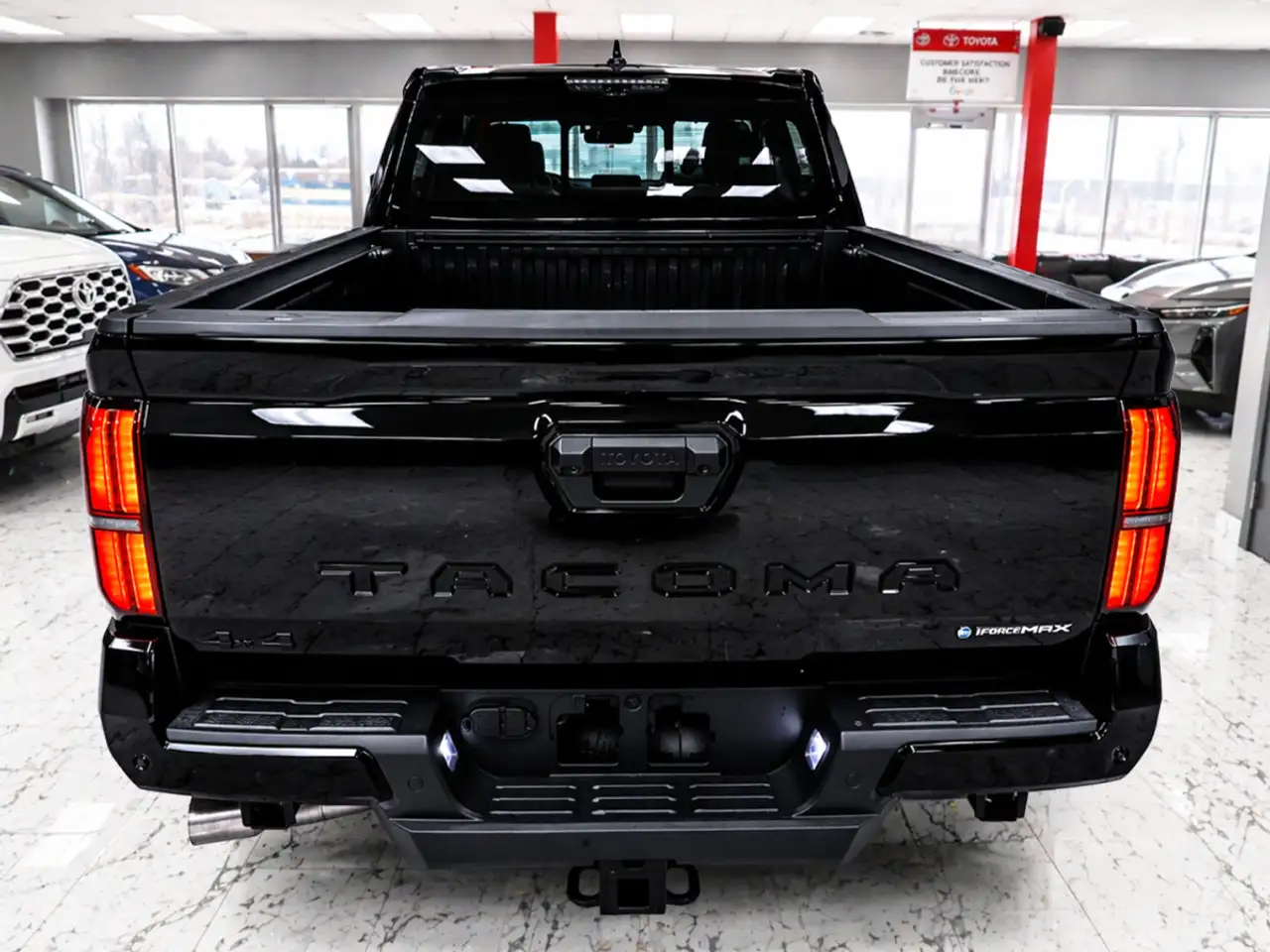 Toyota Tacoma снимка Toyota Tacoma