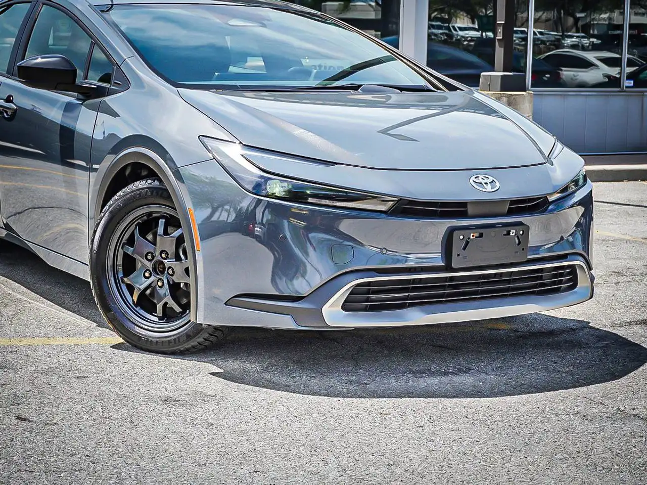 Toyota Prius Prime снимка Toyota Prius Prime