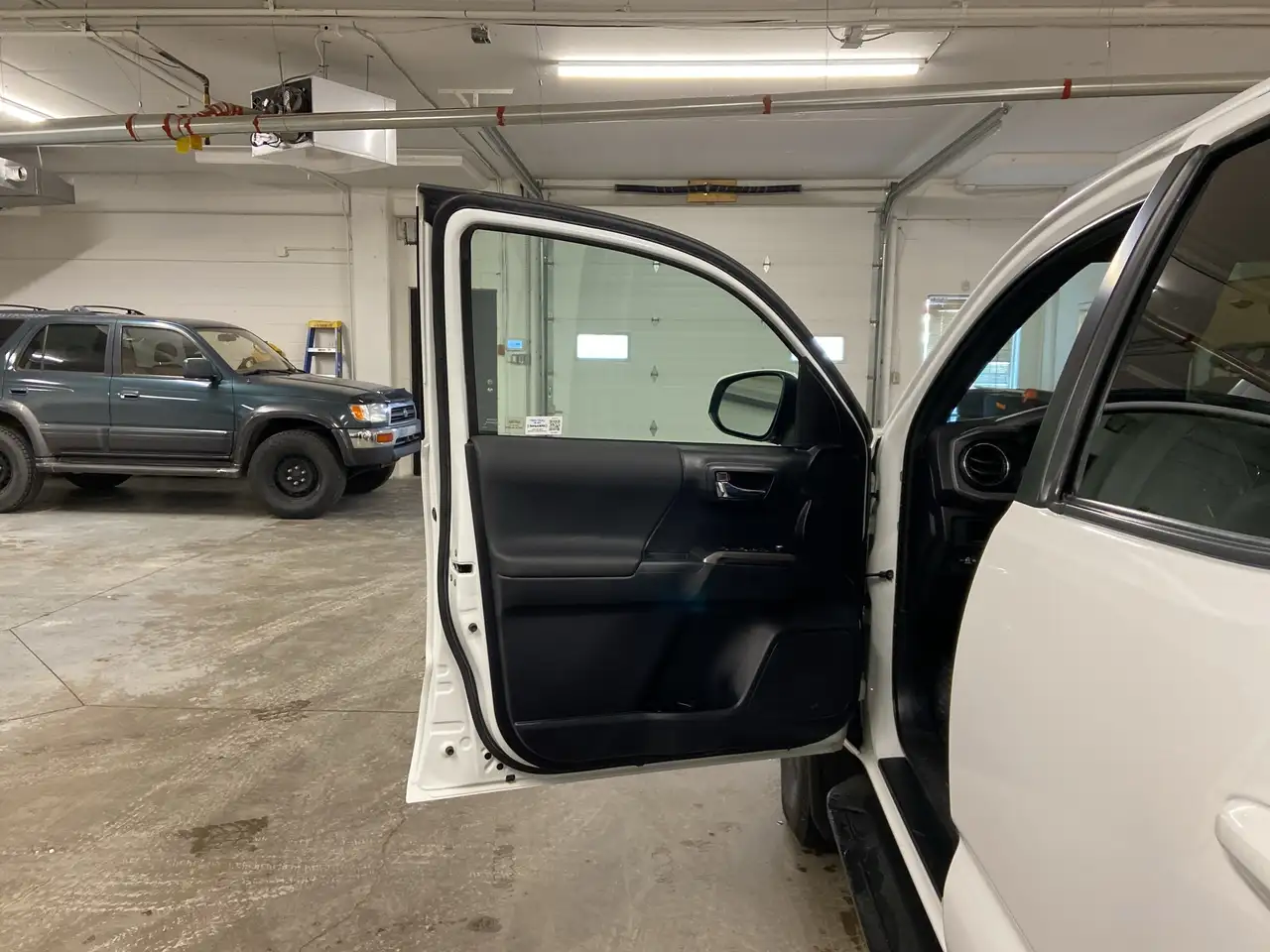 Toyota Tacoma снимка Toyota Tacoma