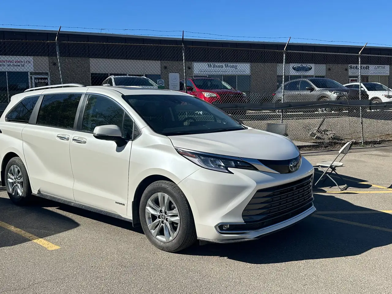 Toyota Sienna снимка Toyota Sienna
