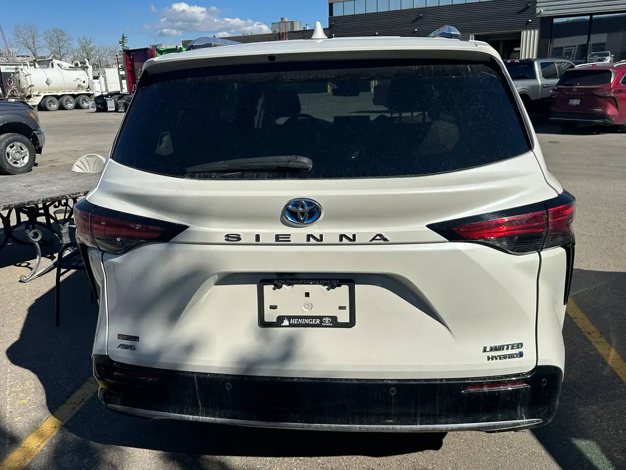 Toyota Sienna снимка Toyota Sienna