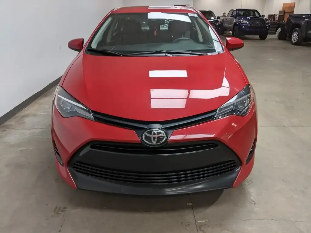 Toyota Corolla снимка Toyota Corolla