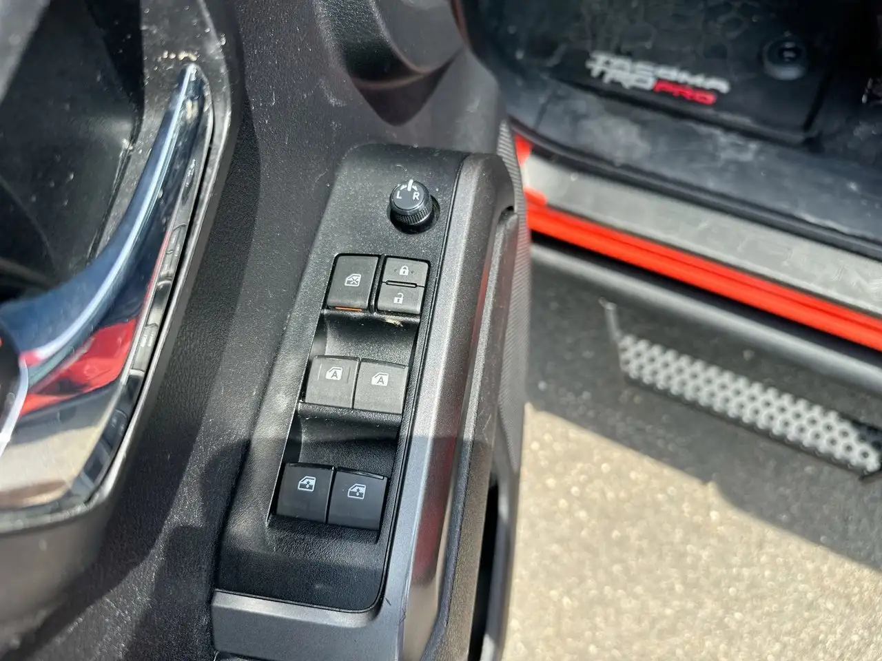 Toyota Tacoma снимка Toyota Tacoma
