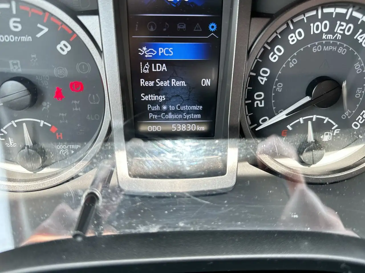 Toyota Tacoma снимка Toyota Tacoma