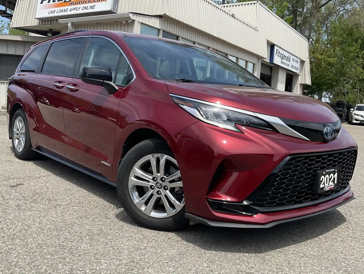 Toyota Sienna снимка Toyota Sienna