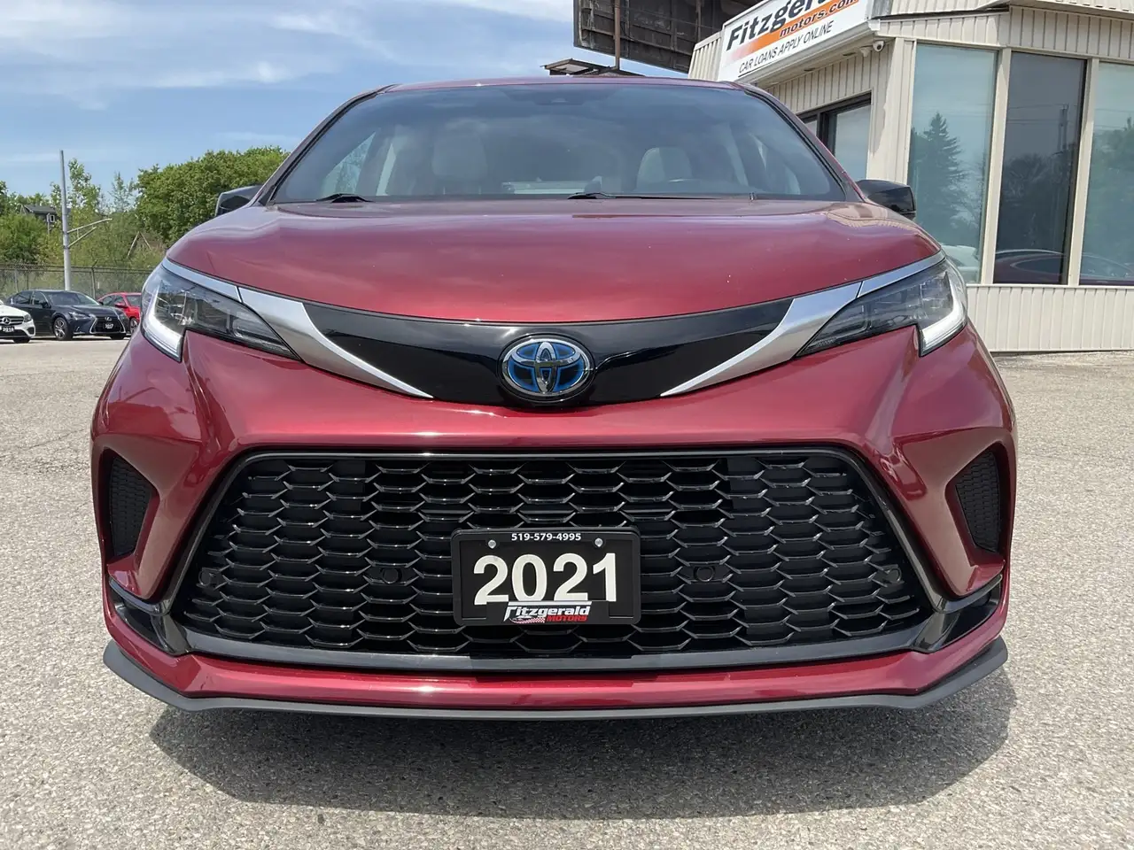 Toyota Sienna снимка Toyota Sienna