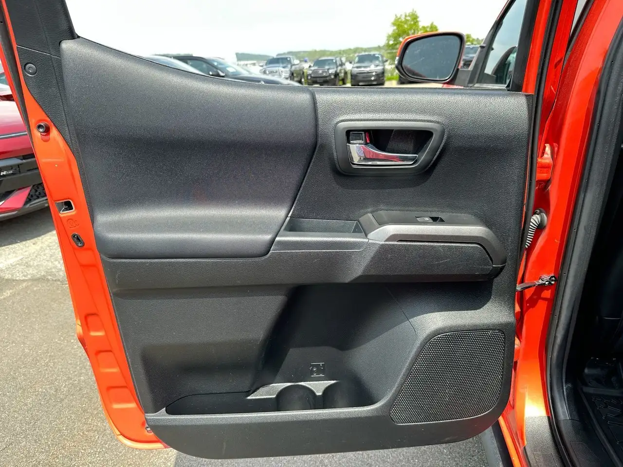 Toyota Tacoma снимка Toyota Tacoma