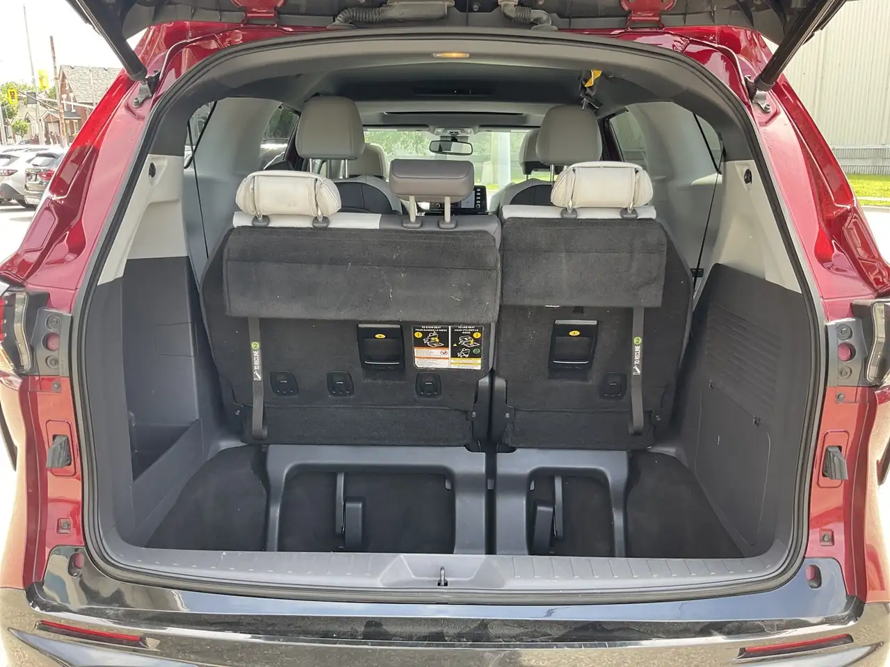 Toyota Sienna снимка Toyota Sienna