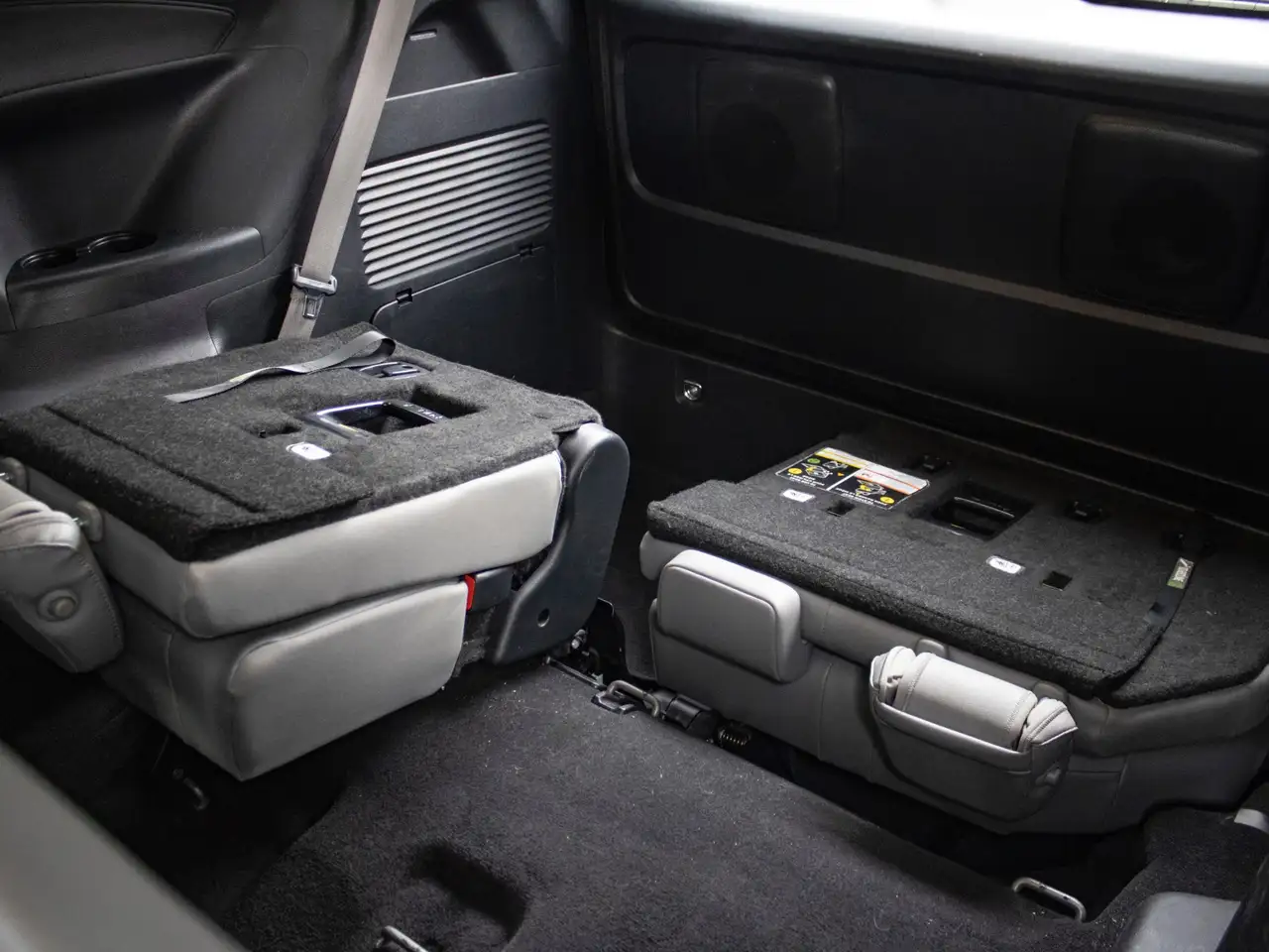 Toyota Sienna снимка Toyota Sienna