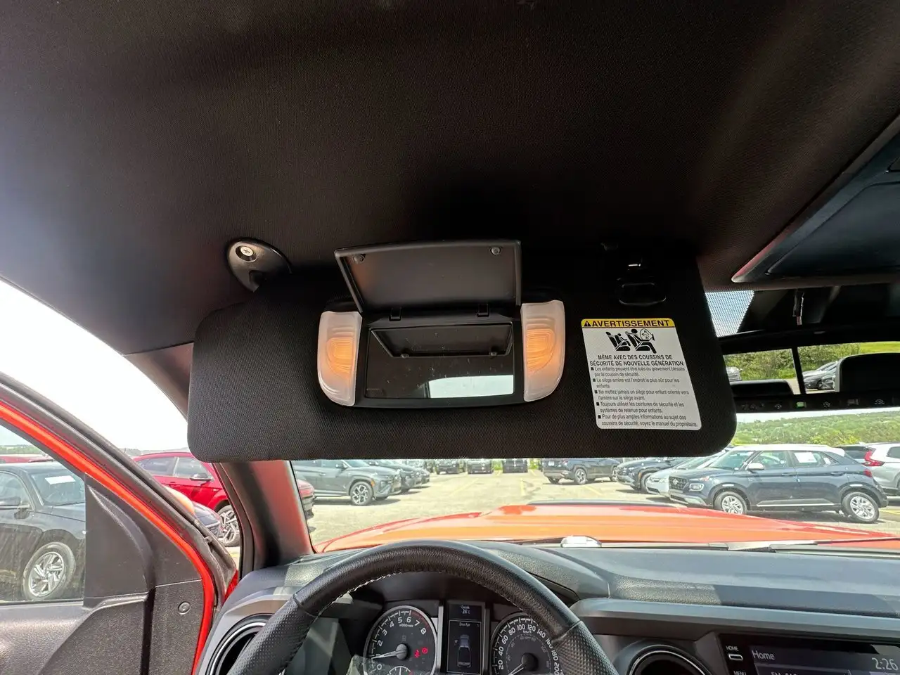 Toyota Tacoma снимка Toyota Tacoma