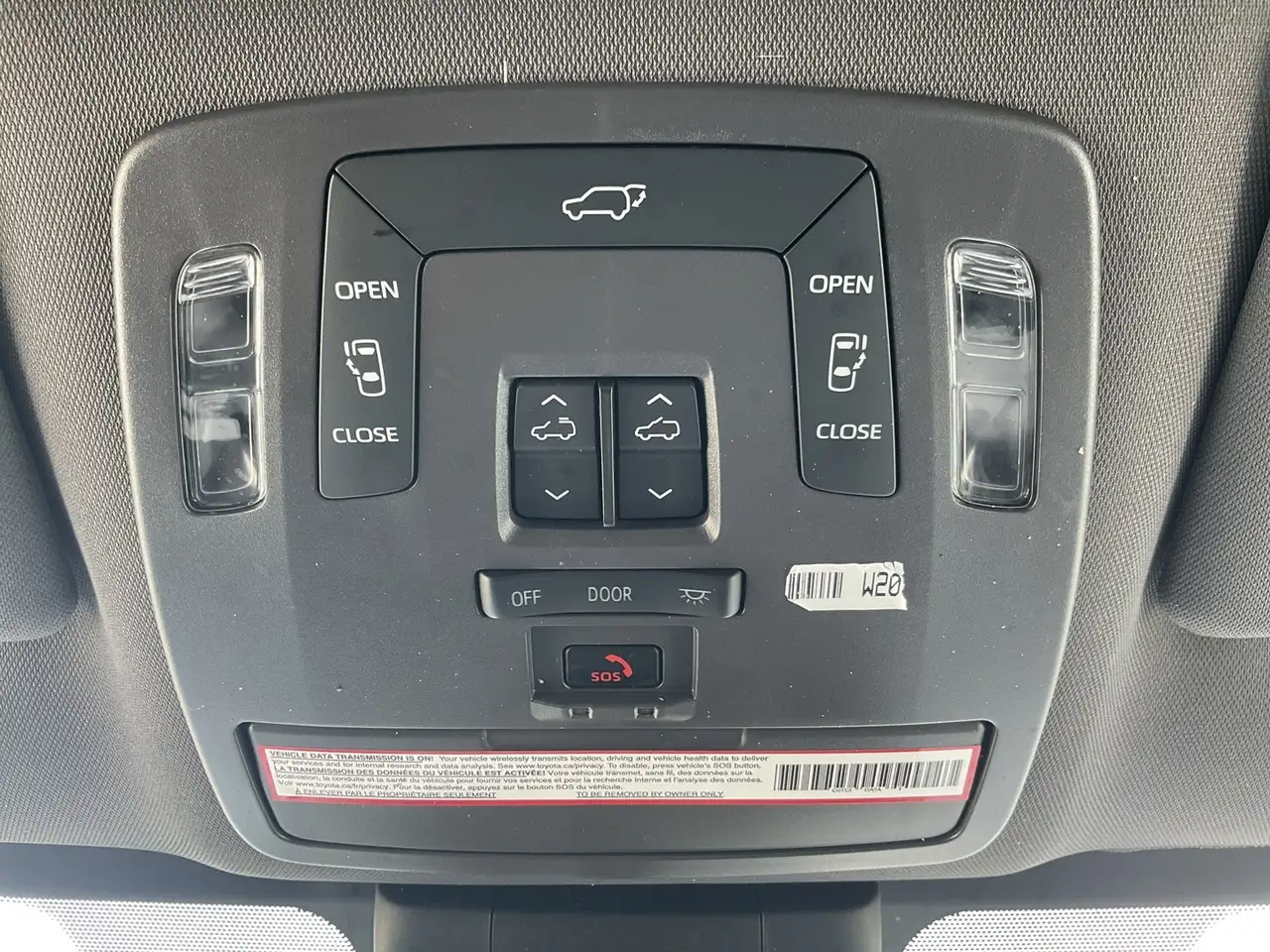 Toyota Sienna снимка Toyota Sienna