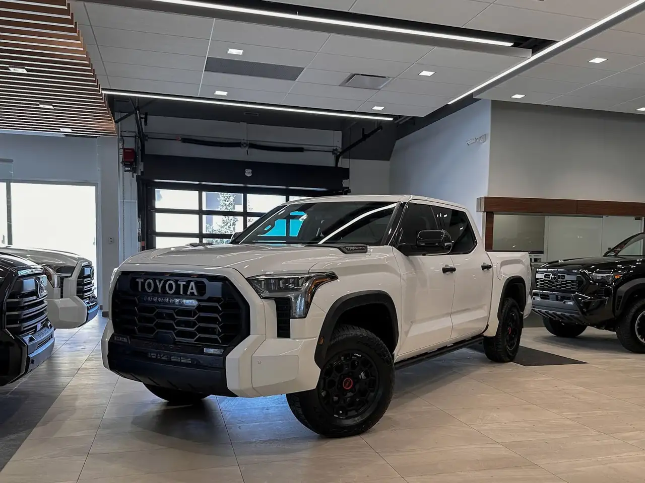 Toyota Tundra снимка Toyota Tundra