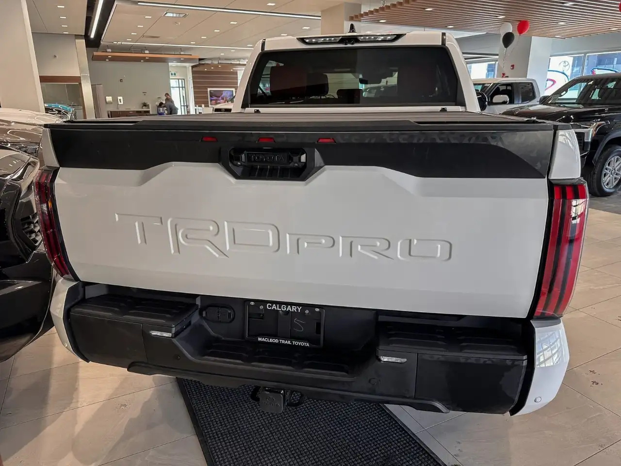Toyota Tundra снимка Toyota Tundra