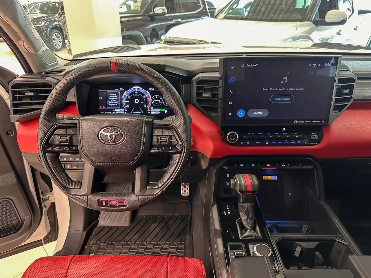 Toyota Tundra снимка Toyota Tundra